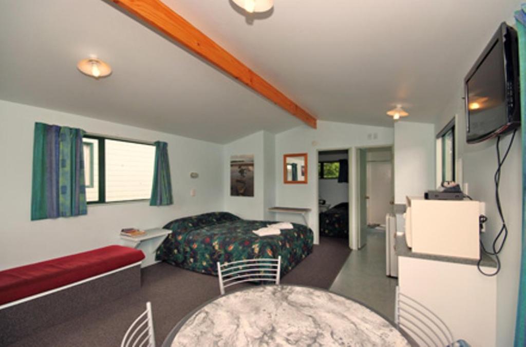 Omokoroa Kiwi Holiday Park Тауранга Номер фото
